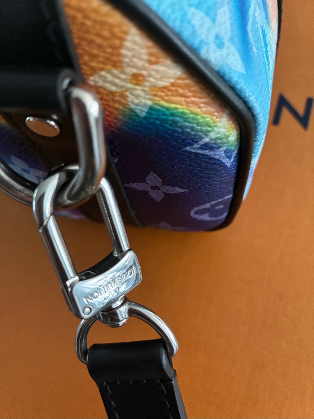 Louis Vuitton Sunset Monogram Keepall - Picture 3 of 8